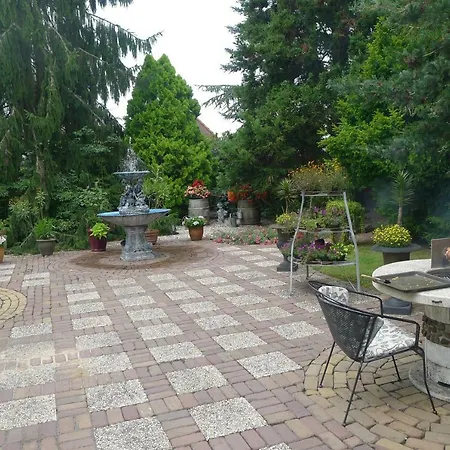 De Kleine Wijngaard Bed and breakfast 4*