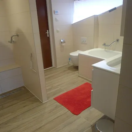 Frühstückspension De Kleine Wijngaard 4*
