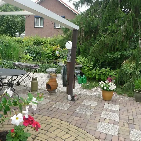 De Kleine Wijngaard B&B 로켈