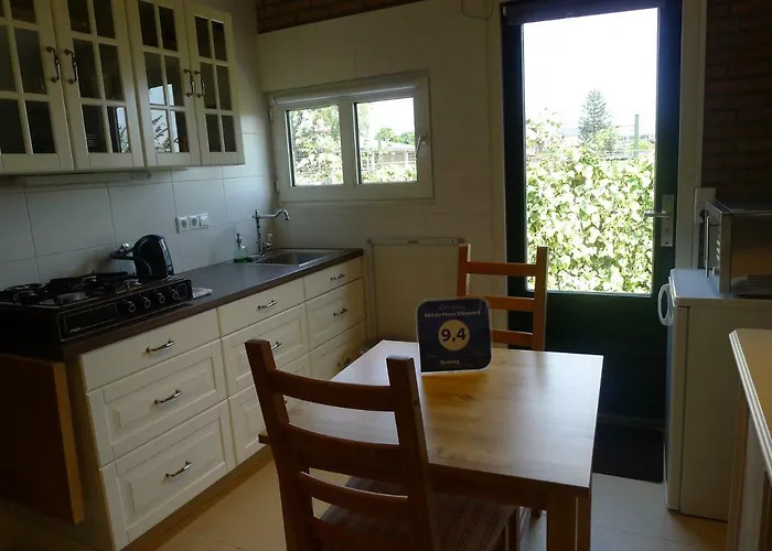 De Kleine Wijngaard 로켈